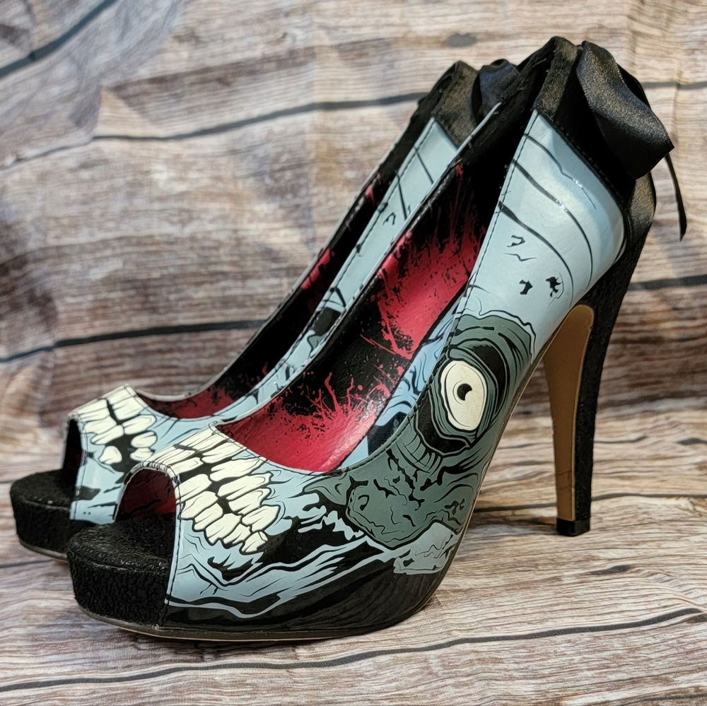 GOUL High Heel Pump by Just Fabulous